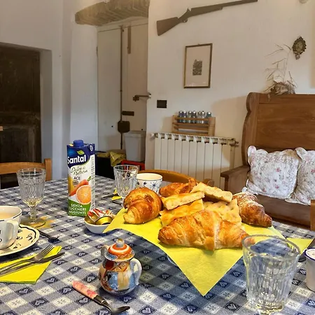 La Casa Di Martina A San Pe Penzion Castiglione Chiavarese